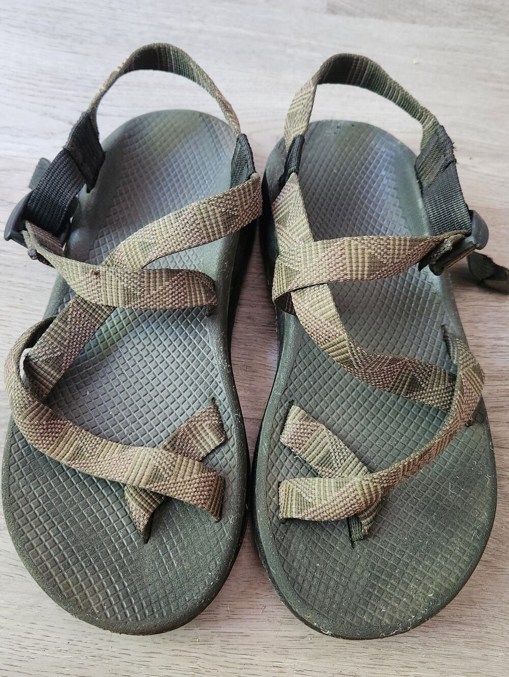 Chaco men z/cloud sandals size 9 gorpcore hiking camping outdoor casual comfort